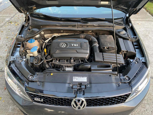 Volkswagen Vento 2.0 Sportline Tsi 200cv Bi-xenon 2015