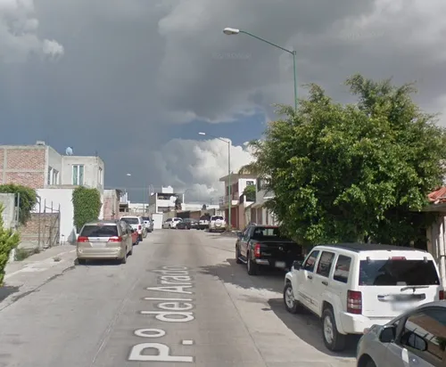 Sk17 Hermosa Casa En Venta, En Excelente Estado Ideal Para Iniciar Tu Patrimonio En La Ermita Leon Gto, Pago Accesible En 2 Exhibiciones, Solo Recursos Propios. No Infonavit