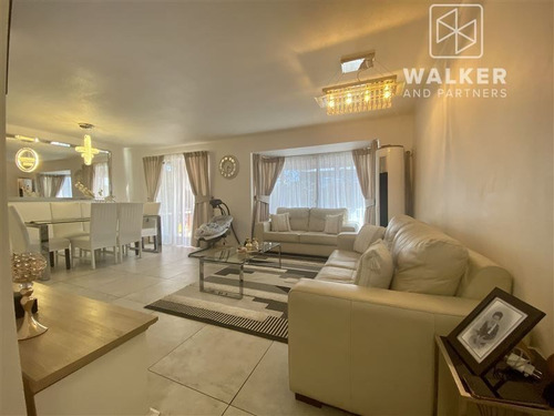 Bajó Su Valor! Casa En Venta De 3 Dorm. En La Florida