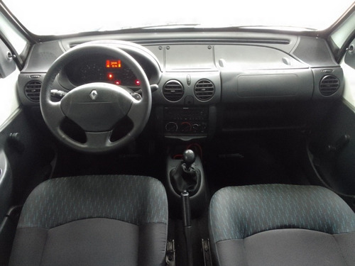 Imagen 9 de 15 de Renault Kangoo 5 Asientos 2015