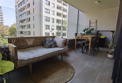 Venta Departamento De 2d-2b-1e Bustos-providencia