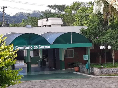 Jazigo Modelo Nobre - Cemitério Do Carmo I - Itaquera - São Paulo/sp