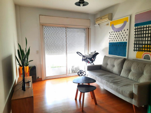 Imagen 2 de 11 de Departamento De 2 Ambientes En Venta En Once. Moderno