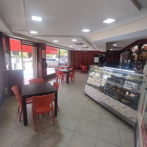 Imagen 1 de 11 de Mcarpio Vende Fondo De Comercio De Panadería En Naguanagua