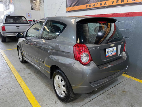 Imagen 3 de 14 de Chevrolet Aveo Lt 3p