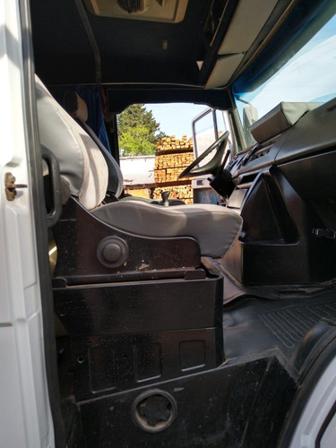 Imagen 15 de 18 de Mercedes Benz 1633