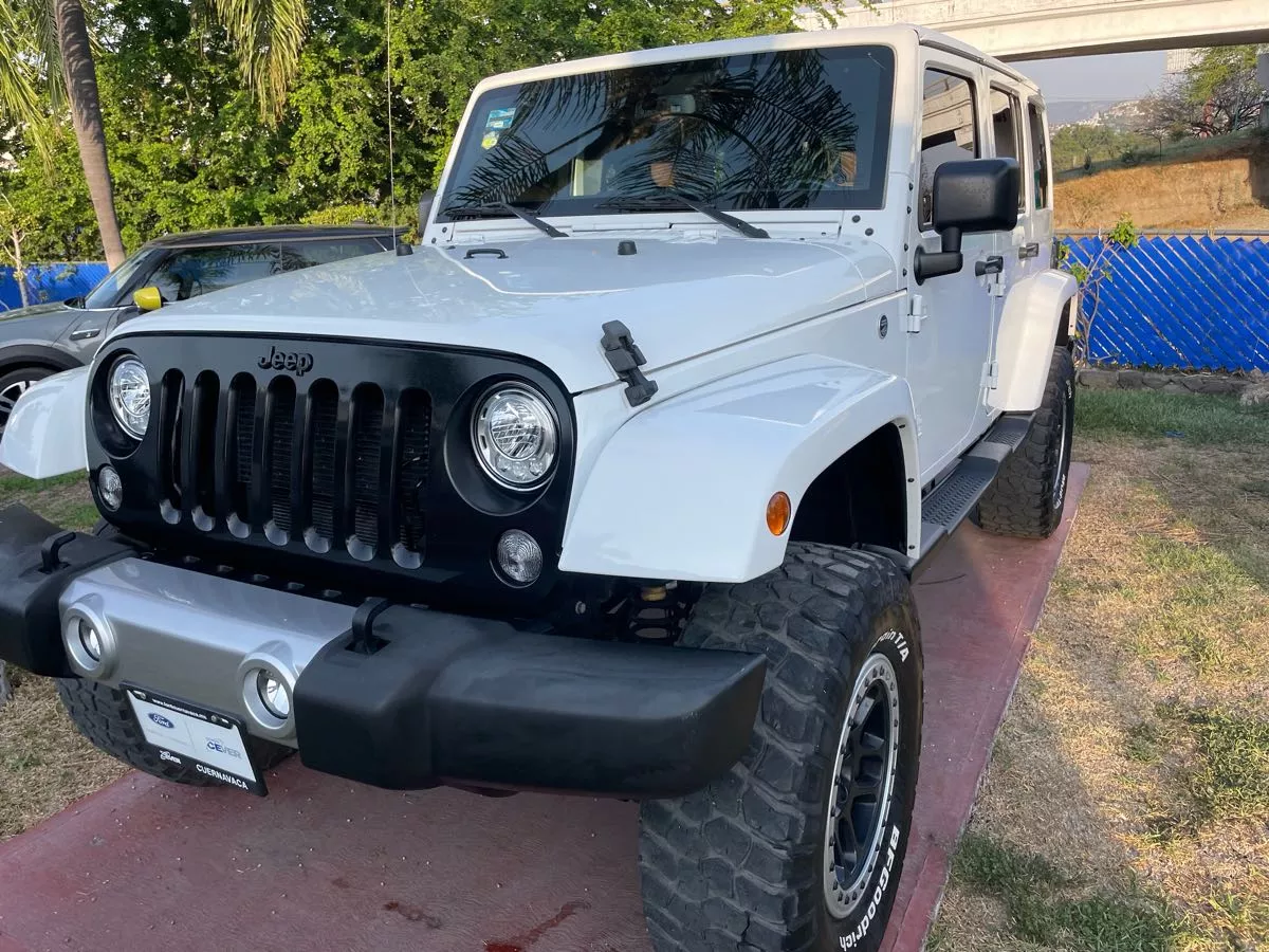 Jeep Wrangler 3.7 Unlimited Sahara 3.6 4x4 At