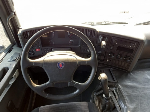 Imagem 4 de 8 de Scania P340 2009 4x2