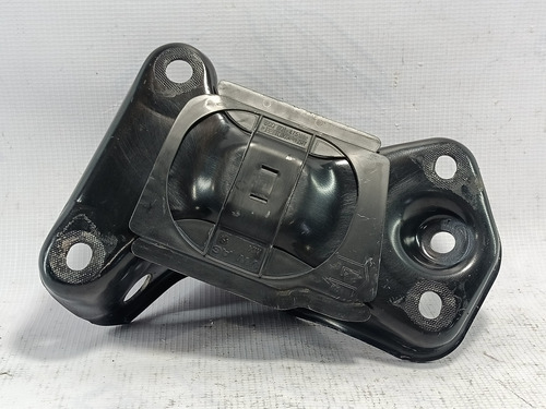 Soporte Suspension Trasero Izquierdo Jetta Mk6 2.0 Tdi 11-16 (Usado)