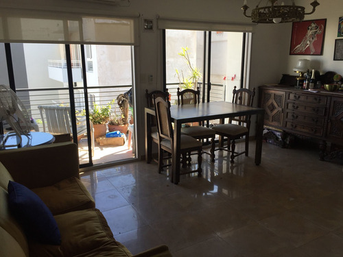 Venta 2 Amb. Con Balcón, Pileta, Muy Luminoso