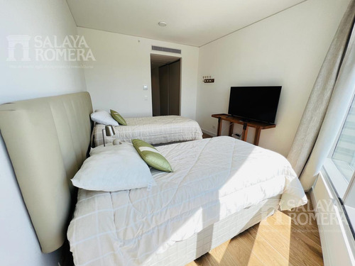 Venta : Apartamento 2 Dormitorios Torre Trump Playa Brava Punta Del Este