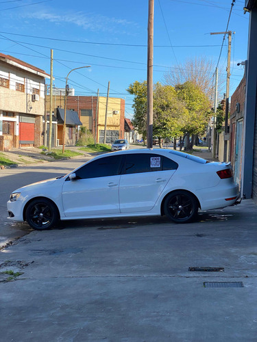 Volkswagen Vento 2.5 Luxury 170cv