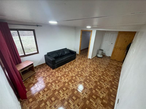 Casa En Venta De 3 Dorm. En Isla De Maipo