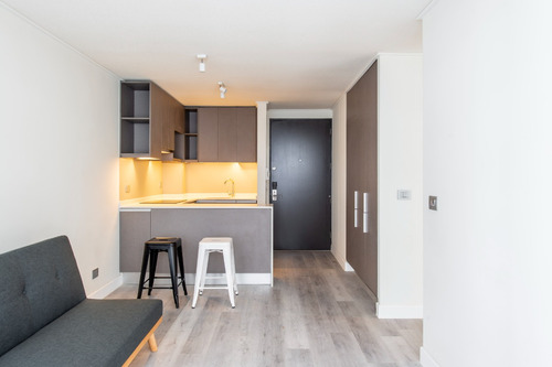Arriendo Depto Nuevo Semiamoblado 2d+2b. Metro Chile-españa