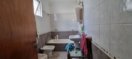 Imagen 14 de 30 de Chalet Cuatro Ambientes Con Dependencia De Servicio
