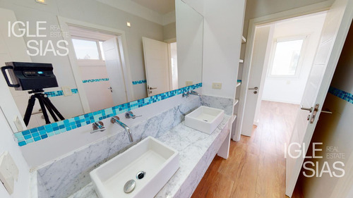 Casa Al Lago En Venta 3 Dormitorios Barrio San Francisco, Villanueva
