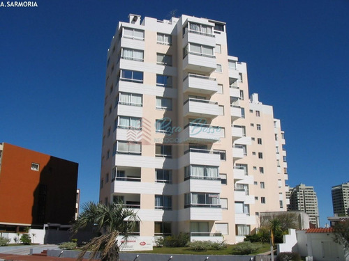 Imagen 21 de 21 de Avenida Chiverta - Frente A Hotel Conrad - Punta Del Este Mansa