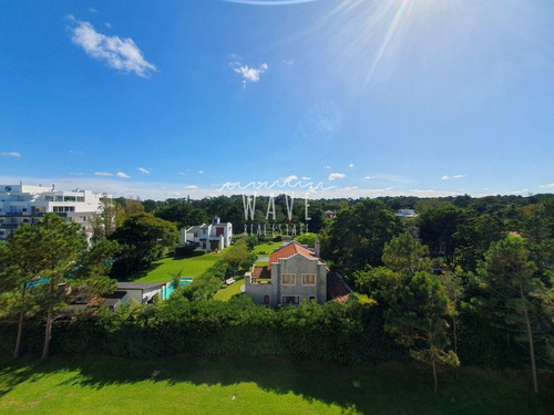 Imagen 22 de 30 de Venta De Apartamento Penthouse Dúplex De 4 Dormitorios Y 6 Baños En Suite, Frente Al Mar En Punta Del Este.