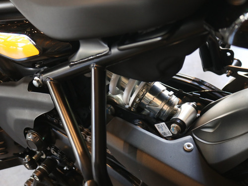 Royal Enfield Himalayan 450 - Hanle Black - Tubeless