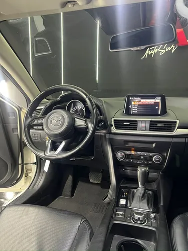 Mazda 3 2.0 Touring At