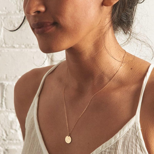 Mevecco Collar Bañado En Oro 18k Disco Zodiaco Signo Piscis
