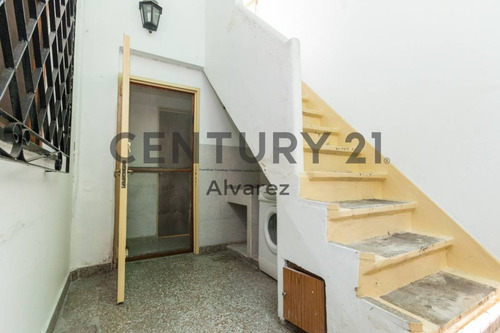Imagen 16 de 18 de Venta Casa 4 Ambientes Con Patio, Cochera Y Terraza En Piñeyro.