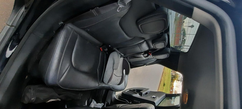 Imagen 12 de 15 de Fiat Toro 1.8 Freedom 4x2 At 25.000km 2019