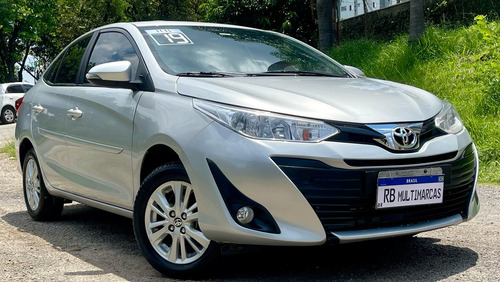 Toyota Yaris Sedán 1.5 Xl 16v Cvt 4p