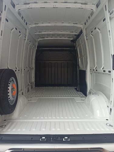 Iveco Daily Furgón 10m3