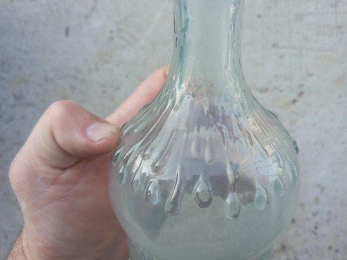 Antigua Botella Con Relieves Vacia De 750cc Muy Bonita !!! (Usado)