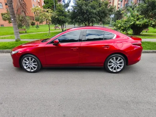 Mazda 3 Grand Touring 2024 Hibrido