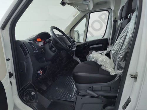 Imagen 4 de 25 de Peugeot Boxer Premium 2.2 Hdi 435mh 130 0km 2023