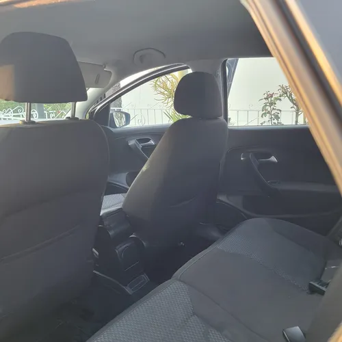 Volkswagen Vento 1.6 Highline Mt