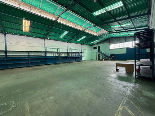 Se Vende Galpon En Terrazas De Castilliyo San Diego Valencia