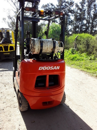 Autoelevador Doosan