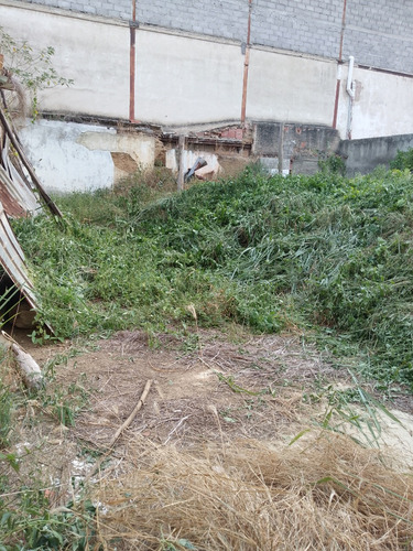 Se Vende Terreno En El Casco Central De Guatire - Estado Miranda