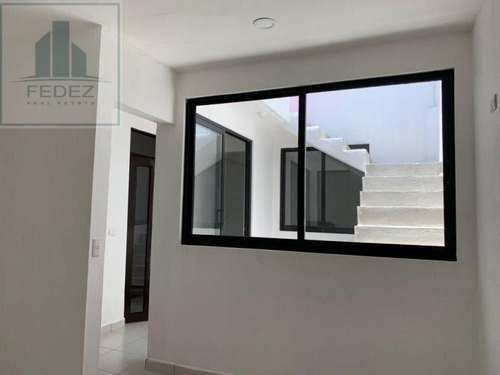 Imagen 4 de 12 de Casa Sola En Venta Maria C De Rojas