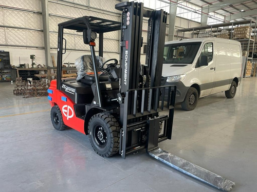 Imagen 6 de 25 de Autoelevador 3tn Diesel Motor Nissan Td27 Japonés Autom. Okm
