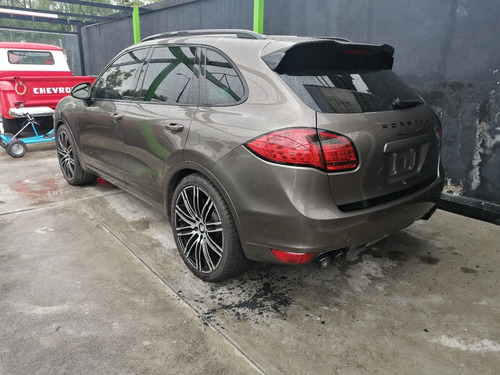 Imagen 8 de 15 de Porsche Cayenne 2012 4.8 V8 Tiptronic Turbo At
