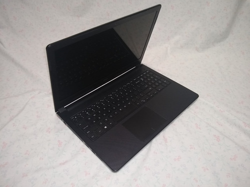 Imagen 2 de 8 de Laptop Dell Inspiron 5555 / Win 10 / 240 Gb / 12gb