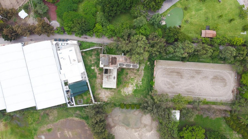 Terreno Con Construcción En Venta En El Sur