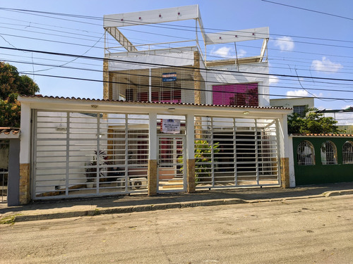 Sky Group Atenea Vende Casa Comercial En Puerto Cabello W.v.