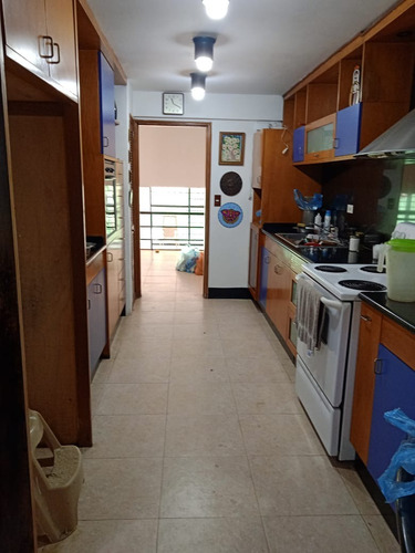 Imagen 11 de 11 de Casa Urb. Monteclaro Exclusivo. Gran Oportunidad. 5 Niveles. Aceptamos Financiamiento.4h/3b. Acceso Al Club