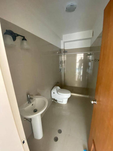 Imagen 8 de 14 de Apto En Venta El Parral 65mts Alexandra Ramírez 04147041922
