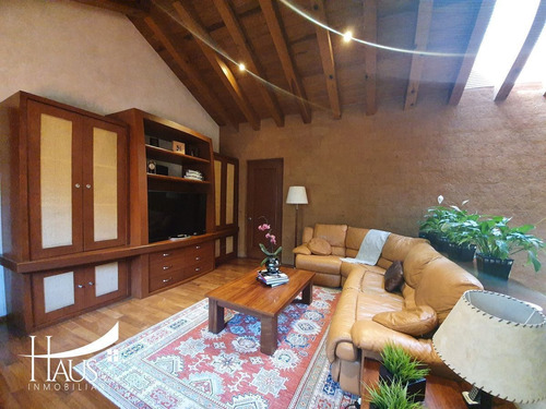 Casa De Revista En El Bosque De Tlalpuente.