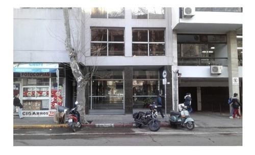 Amplio Monoambiente En Colonia Y F. Crespo. Acepto Propiedad
