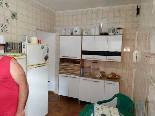 Imagem 2 de 7 de Apartamento 1 Dormitório Bairro Boqueirão P G Com 1 Vaga