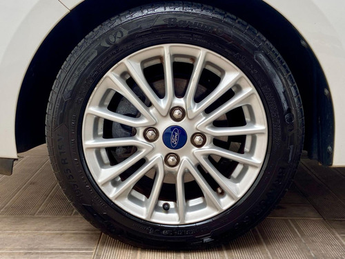 Ford Ka 1.5 Sedan Titanium 12v Flex 4p Aut.