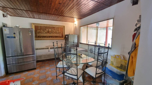 Annic Coronado Vende Casa En Las Morochas En San Diego. Ref. 254355