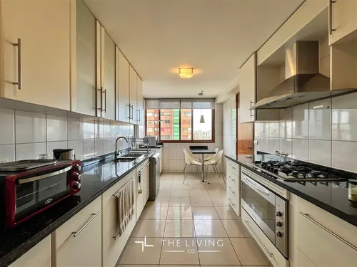 Departamento En Arriendo De 3 Dorm. En Las Condes